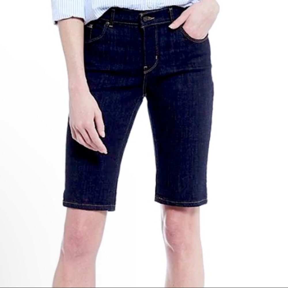 Levi’s Bermuda Jean Shorts - Picture 4 of 5